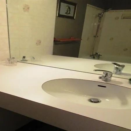 Pied Des Pistes, Animaux Admis - Fr-1-340-3